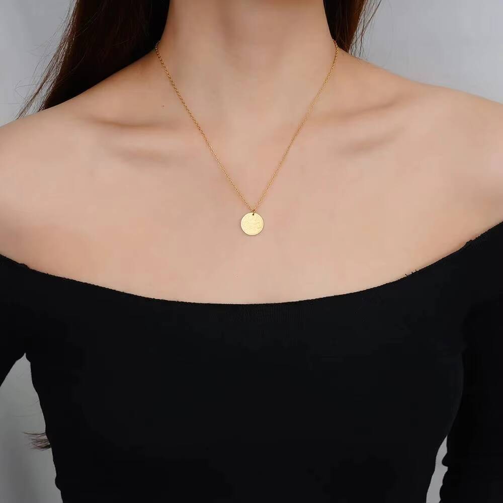 Coin Necklace Delicate - Позолоченное ожерелье с подвеской в виде